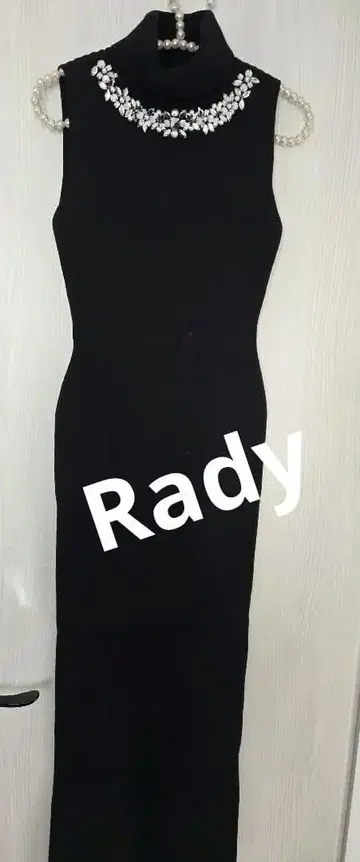 Rady 슬리브리스 니트 원피스