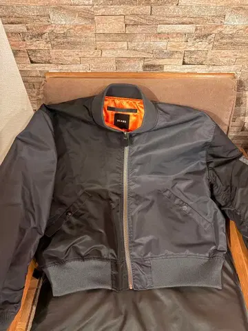 BEAMS 블랙 MA-1 자켓 S