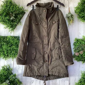 평평하게 놓음 가슴 너비 50 소매 폭 18