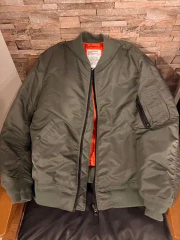 베이크루즈 올리브 MA-1 자켓 M 사이즈