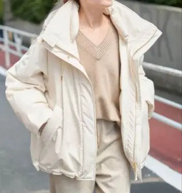 이번 시즌 2WAY 발수 다운 하프 코트 화이트 36