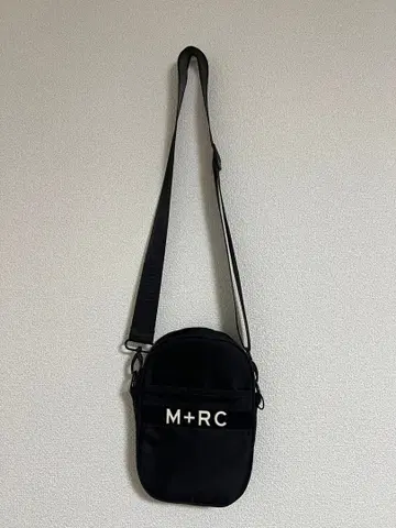 M+RC 숄더백 블랙