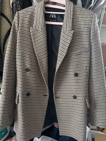 ZARA 체크 무늬 테일러드 자켓 XS 사이즈