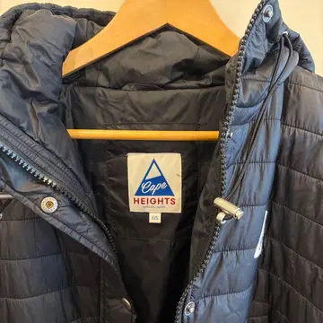 Cape Heights 퀼팅 판초 블랙 OS