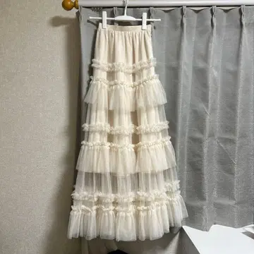 Lovilyn 티어드 샤샤 스커트 화이트 free