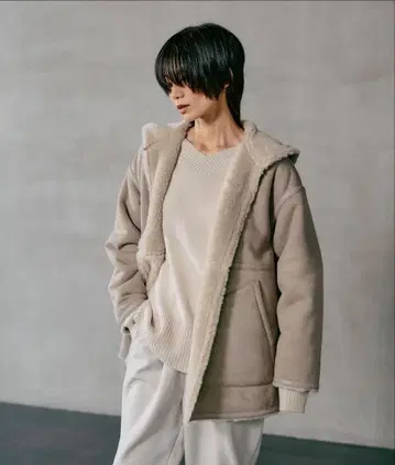 리버서블 무스탕 보아 판초 코트