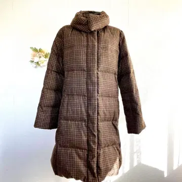 후드 부착 브라운 체크 다운 자켓
