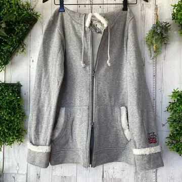 평평하게 놓았을 때 가슴 너비 48