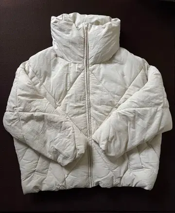 Elura 화이트 퀼팅 다운 자켓