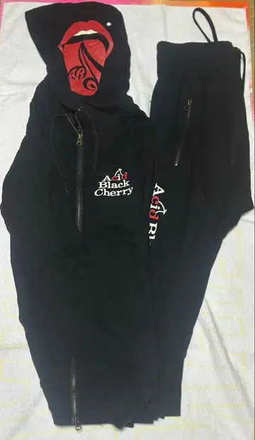 Acid Black Cherry 셋업 남성용