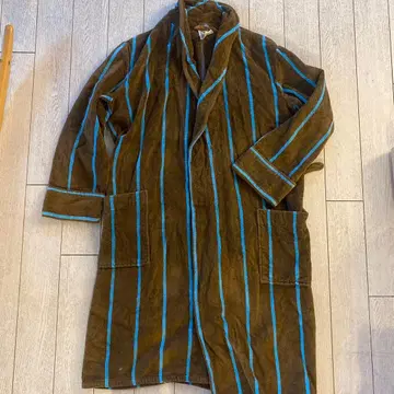 [ 구제 의류 ] EGERIA 목욕 가운 M 사이즈 브라운 블루