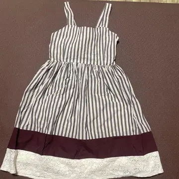 스트라이프 슬리브리스 원피스