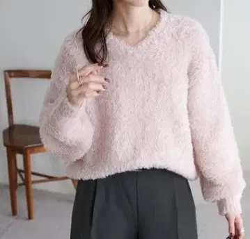 DISCOAT 디스코트 푸들 V넥 풀오버 니트