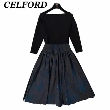 컨디션 최상 셀포드 꽃무늬 플로키 도킹 원피스 블랙 플레어 M