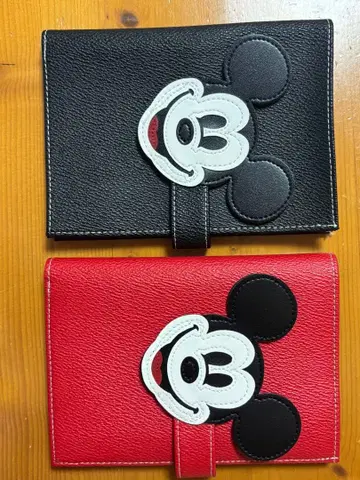레어 디즈니 미키마우스 여권 케이스 블랙, 빨간색 2색 세트