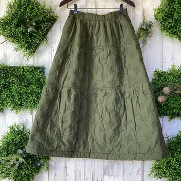 평평하게 놓았을 때 허리 34 밴딩 있음