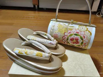 [ 새상품급 ] 조리 와 백 세트 성인식 결혼식 일본 의류용 골드 화이트