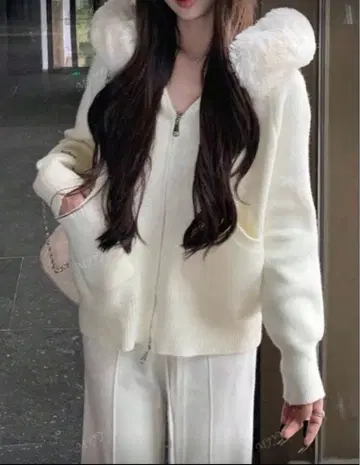 퍼 니트 후드티 - 화이트