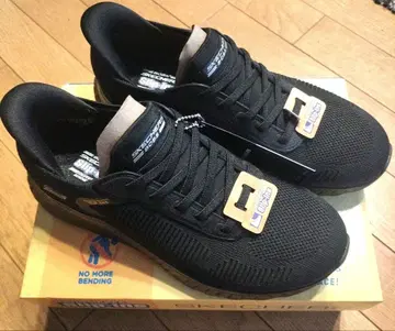 Skechers 블랙 스니커즈