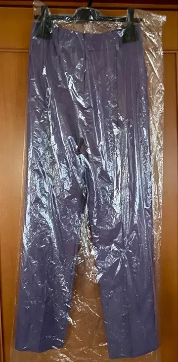 [ 새상품,미사용 ] LOUNIE 퍼플 스트레이트 팬츠