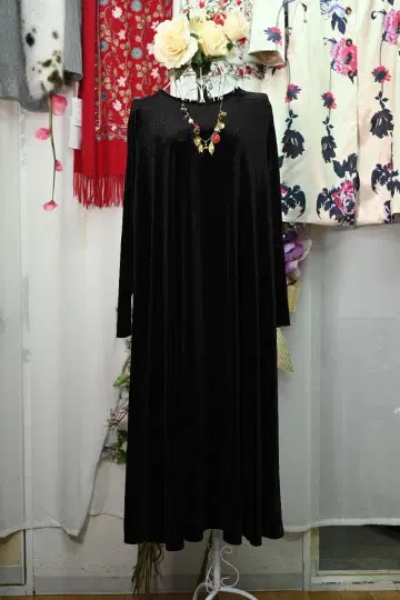 새상품 추가 OFF LL 사이즈 벨로아 느낌 롱 원피스 블랙