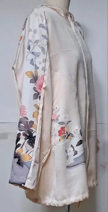 츠케사게 기모노 리메이크 후드 부착 긴팔 후드티 꽃무늬