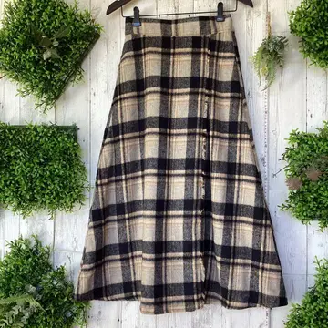 평평하게 놓았을 때 허리 33 밴딩 있음