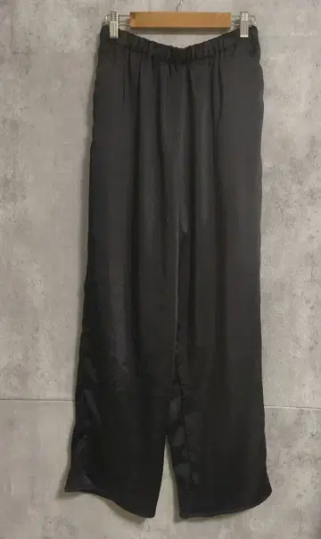 노치. 새틴 팬츠 블랙 M