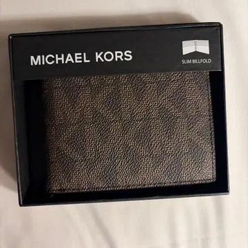 MICHAEL KORS 이단 접이식 지갑 브라운