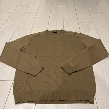 D&G 올리브 그린 크루넥 니트