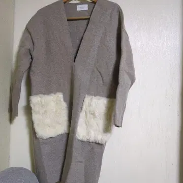 그레이 롱 코트 퍼 부착 포켓