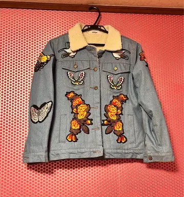 자수 장식 보아 옷깃 데님 자켓