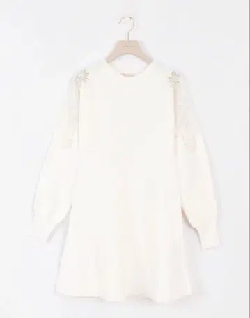 AnMILLE 시어 자수 니트 원피스