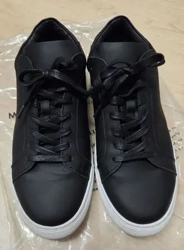 나노 유니버스 블랙 가죽 스니커즈 27cm