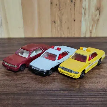 토미카 닛산 세드릭 4도어 하드탑 일본제 3대 세트