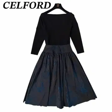 컨디션 최상 셀포드 꽃무늬 플로키 도킹 원피스 블랙 플레어 M