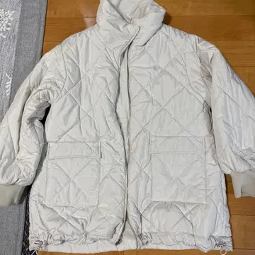 사만사 모스모스 2 아이보리 퀼팅 자켓