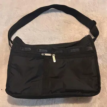 DELUXE EVERYDAY BAG 리사이클드 블랙