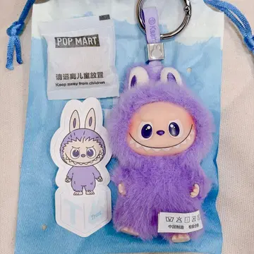 THE MONSTER PIN FOR LOVE 러브브 알파벳 T