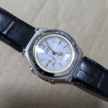 작동품. 쿼츠 전파 솔라 손목시계 화이트/골드 남녀 공용