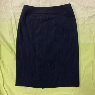 23구 네이비 스트라이프 타이트 스커트 38