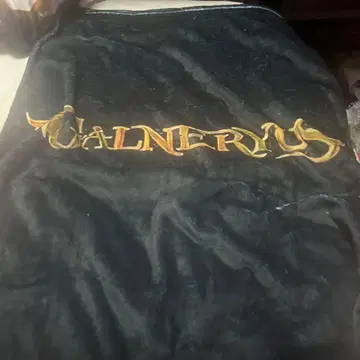 CALNERYUS 플리스 로고 담요 100 x 76