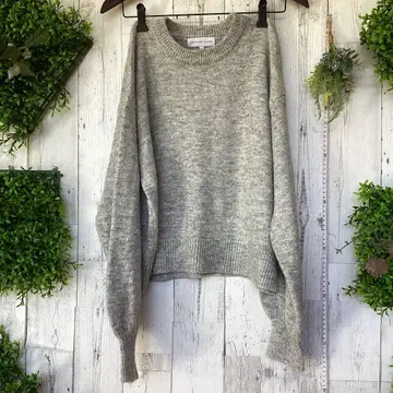 평평하게 놓았을 때 가슴 너비 61