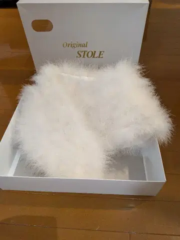 [ 미사용 새상품 ] 성인식 퍼 숄 마라보