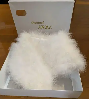 [ 미사용 새상품 ] 성인식 퍼 숄 마라보