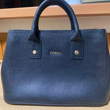 FURLA 블랙 핸드백