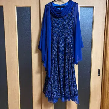 가라오케 드레스 파란 비즈 장식 쉬폰 드레스