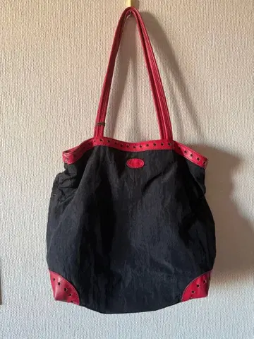 IBIZA 블랙 레드 토트백