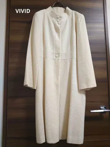 VIVID 비비드 아이보리 보틀넥 롱 코트