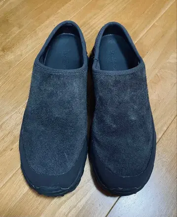 MERRELL MOAB 2 SLIDE x YOU MUST CREATE